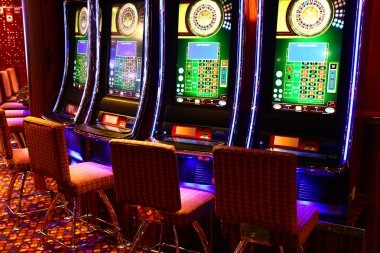 aviantogel live dealer studio with multi-camera blackjack table on mobile screen